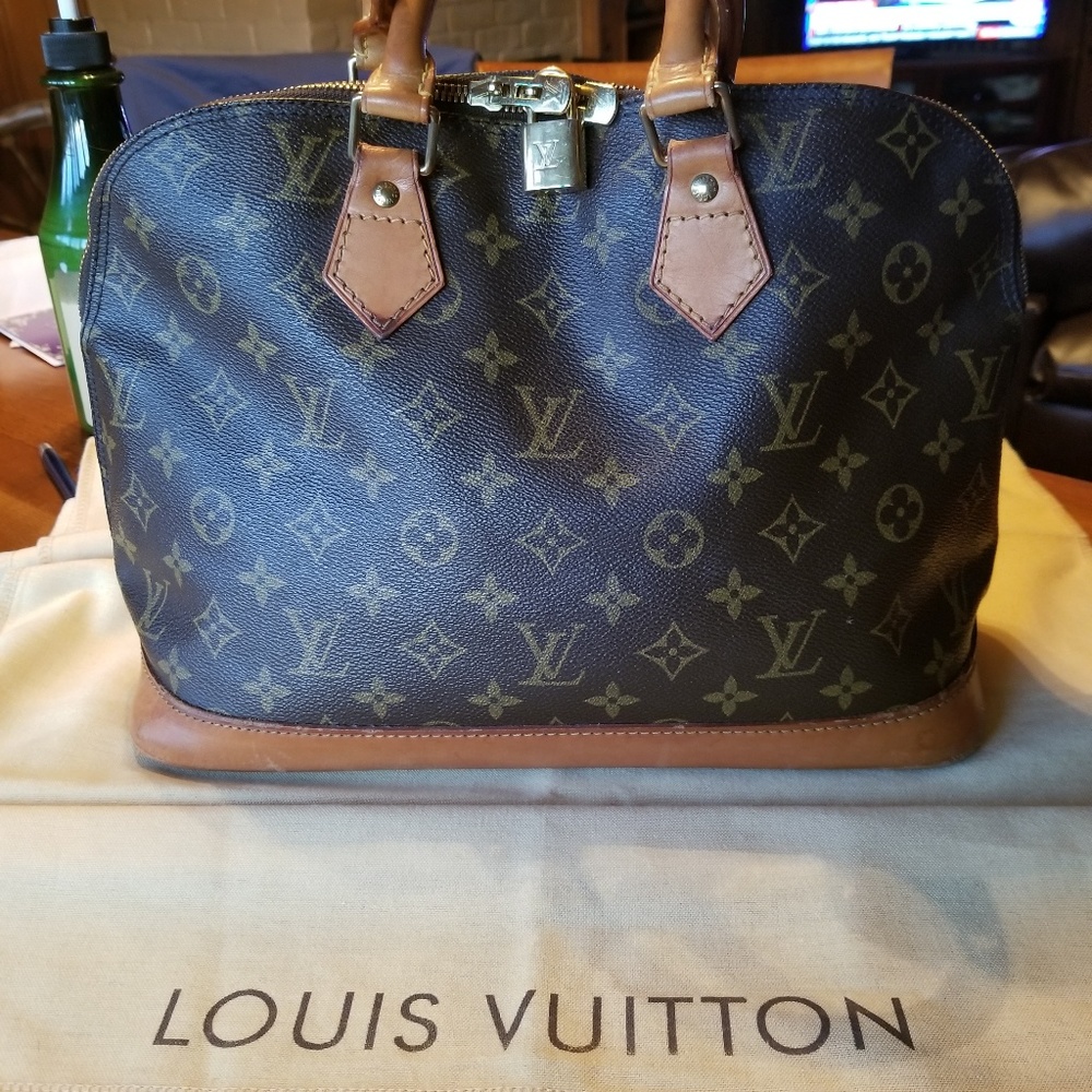 Authentic Louis Vuitton Alma